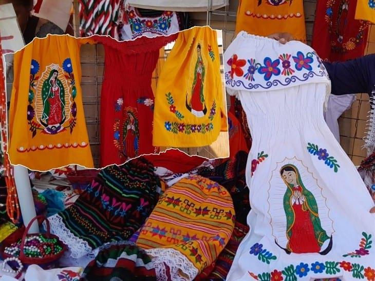 Artesanos confían en repunte de ventas de trajes guadalupanos en Xalapa