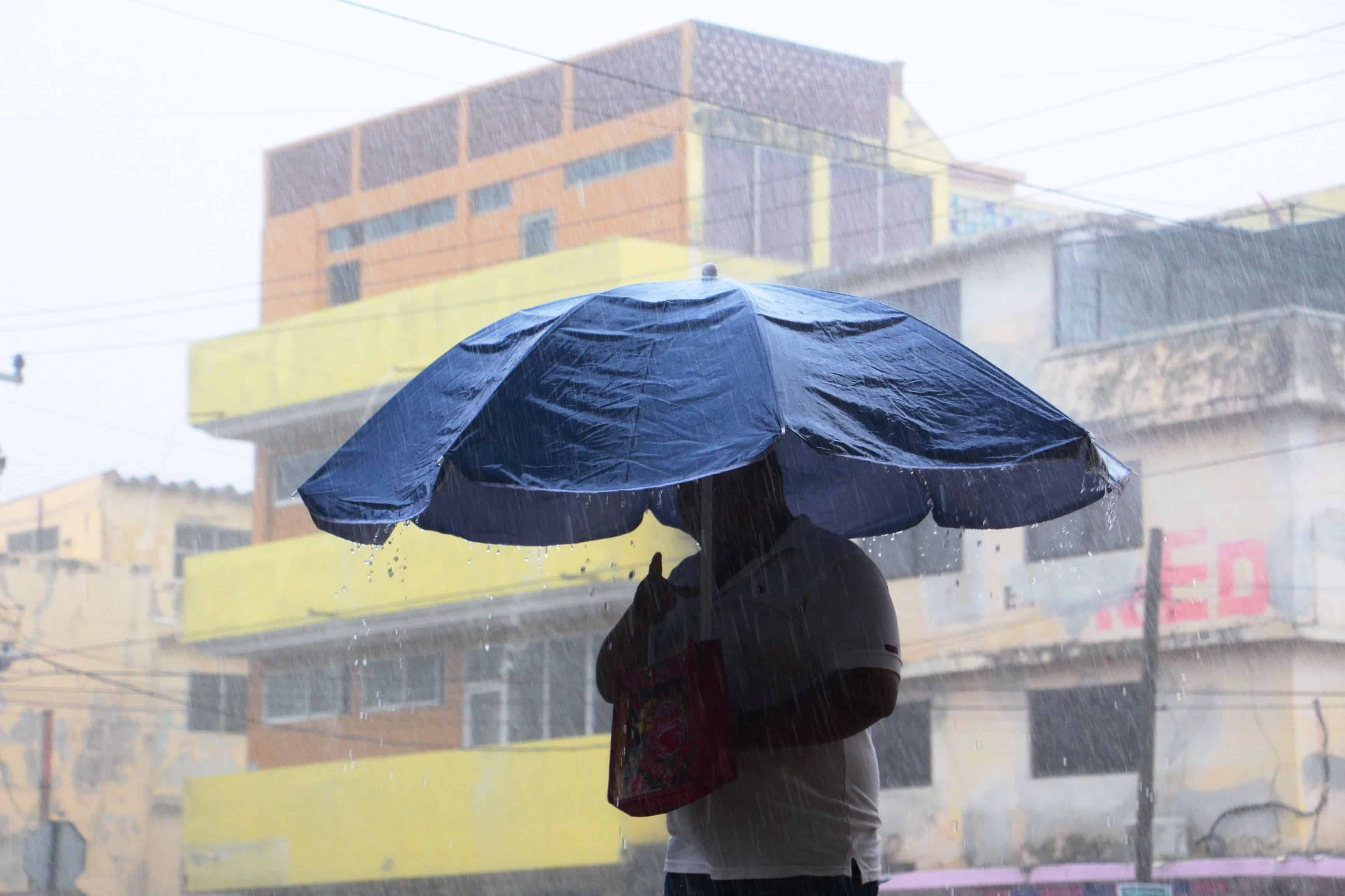 Frente Frío 14: a esta hora azotarían las lluvias y fuertes vientos en Coatzacoalcos