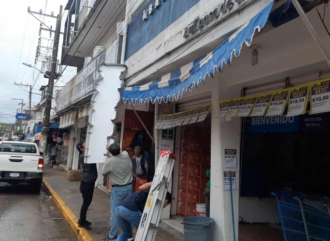 Golpea Frente Frío 14 a Agua Dulce con fuertes vientos y daños materiales