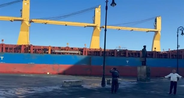 Barco que chocó contra el malecón por fuerte norte en Veracruz dañó 5 embarcaciones: Asipona