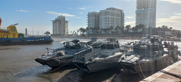 Así quedaron las patrullas interceptoras de la Marina aplastadas por buque en Veracruz