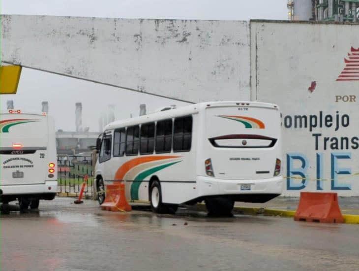 Petrolero fallece en autobús del personal cuando se dirigía a Cangrejera ¿cómo pasó?