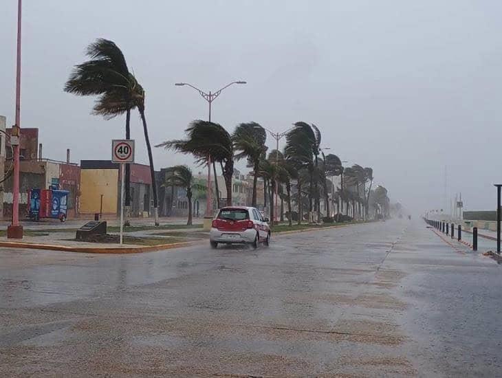 Así luce la imagen satelital del Frente Frío 14 sobre Coatzacoalcos FOTO