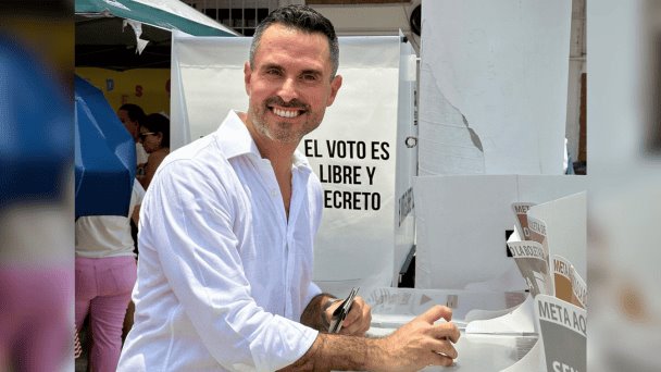 Polo saqueó Medellín, va por Alvarado