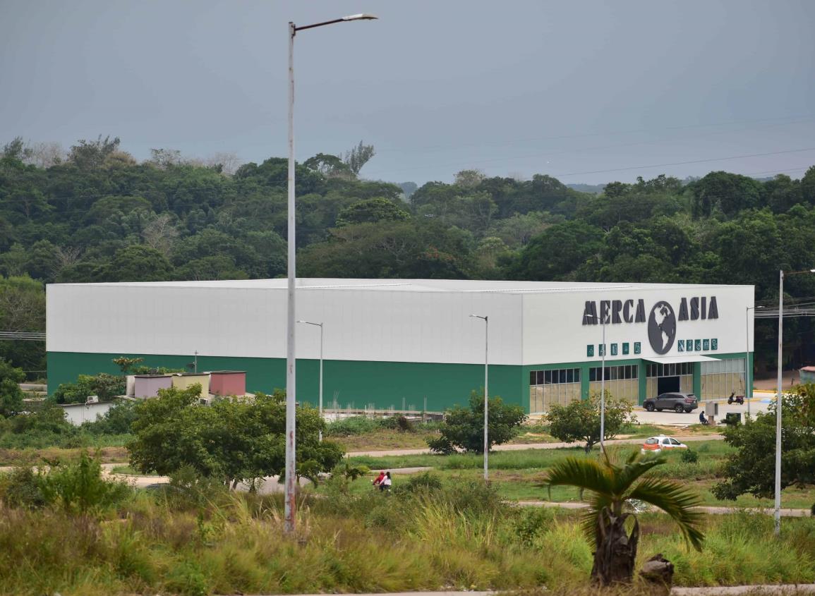 Entrada de productos chinos trae consigo mega tienda a Oluta
