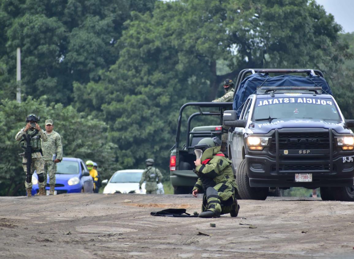 Enfrentamiento deja policías muertos en San Juan Evangelista, delincuentes trasladaban un secuestrado