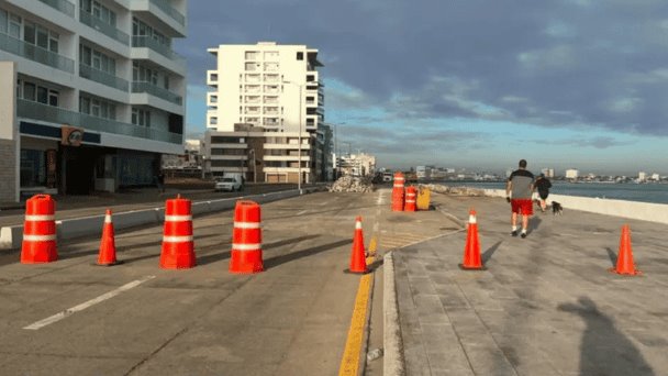 Comienza la reparación de socavón en bulevar en Boca del Río