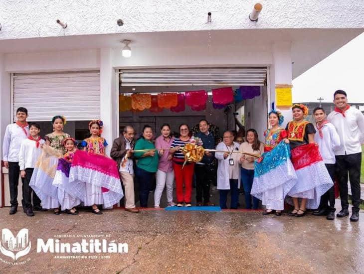 Minatitlán celebra la reinauguración del Mercadito Benito Juárez con una tradicional Verbena