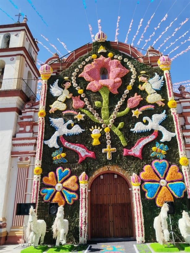 ¡Hermosa! Invitan a visitar ofrenda a la Virgen de Guadalupe en La Perla