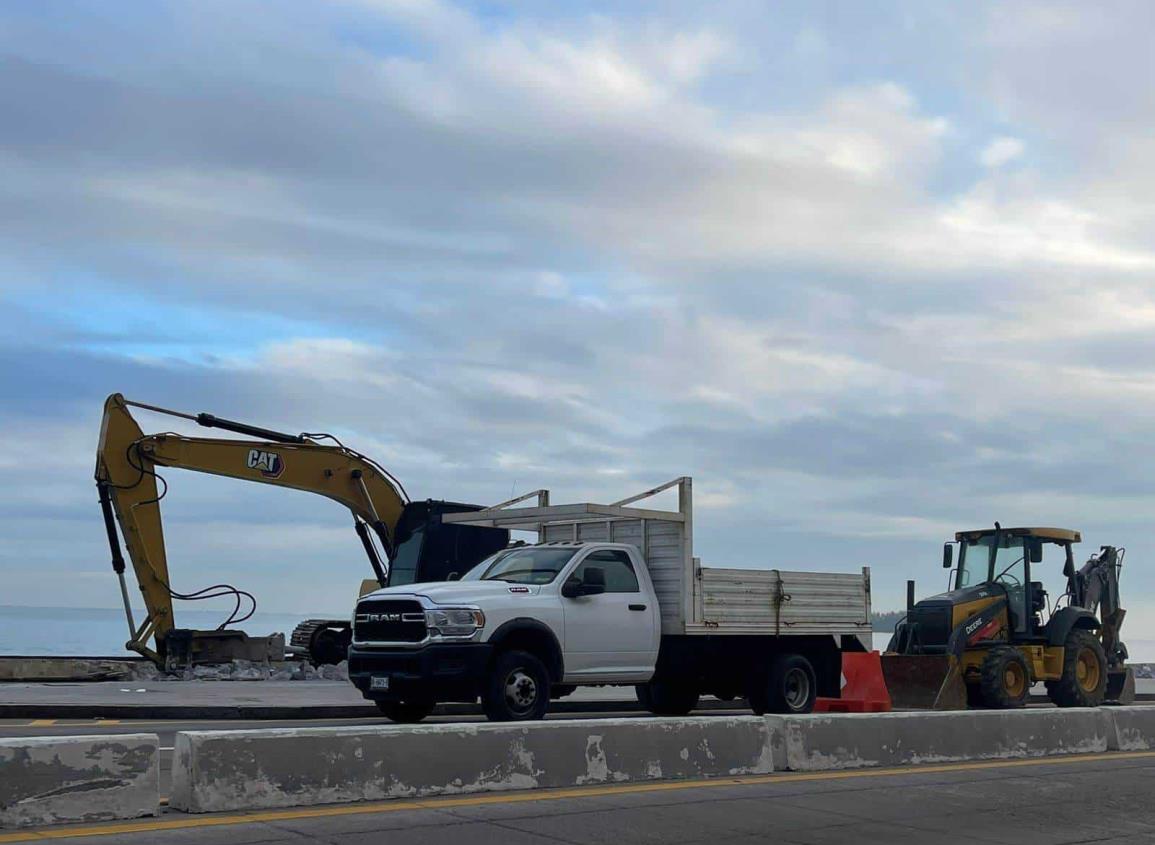 Comienza la reparación de socavón en bulevar en Boca del Río