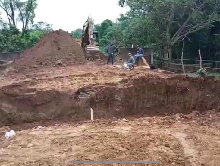 Por obras de reconstrucción de un puente cierran paso en Texistepec, esta es la vía alterna | VIDEO