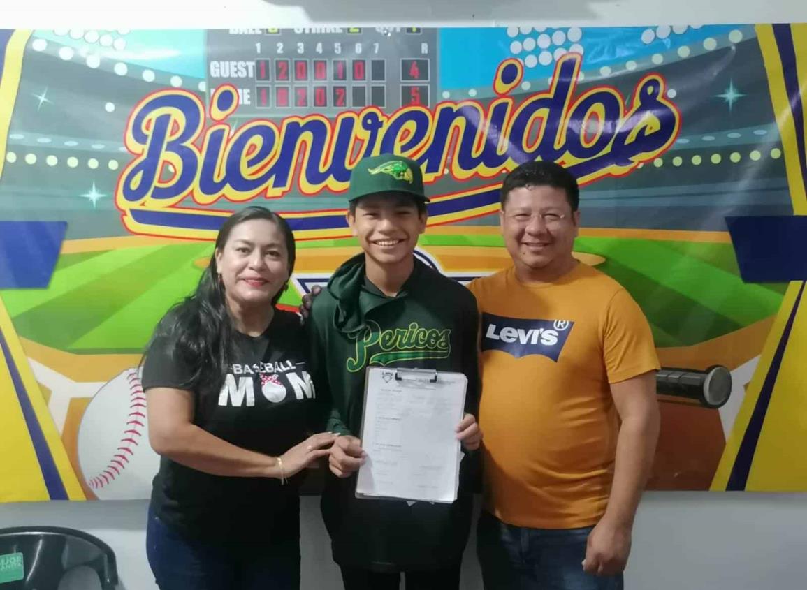 El minatitleco Luis Daniel Pérez Hernández firmó con los Pericos de Puebla