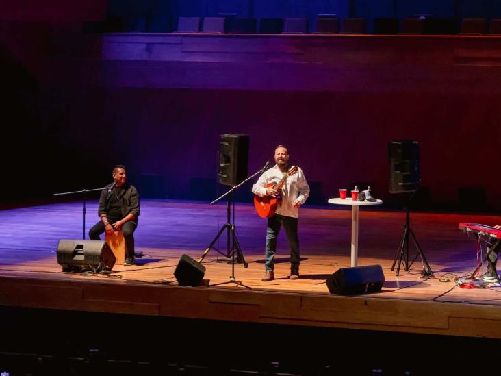 Se presenta Nicho Hinojosa en Veracruz