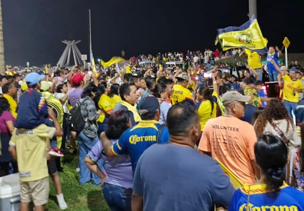 Así celebraron el tricampeonato del América en el Malecón de Coatzacoalcos l FOTOS