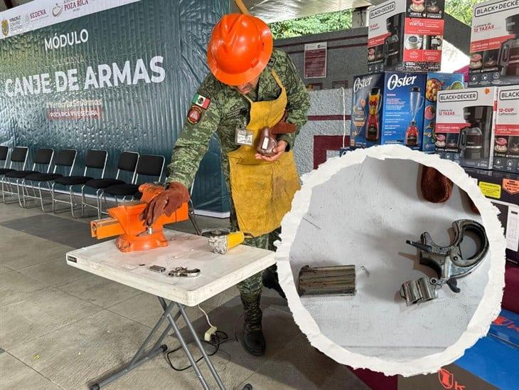 Sedena inicia campaña de canje de armas en Poza Rica