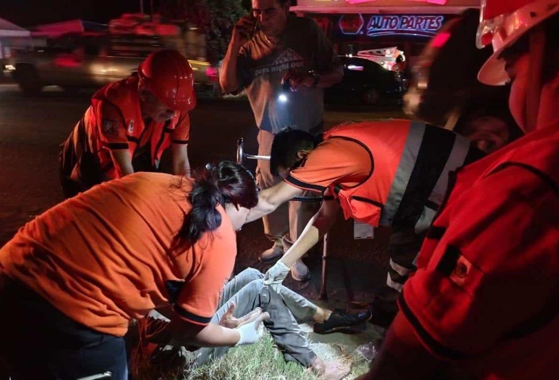 Rescatan a un adulto mayor en una zanja de Tierra Blanca