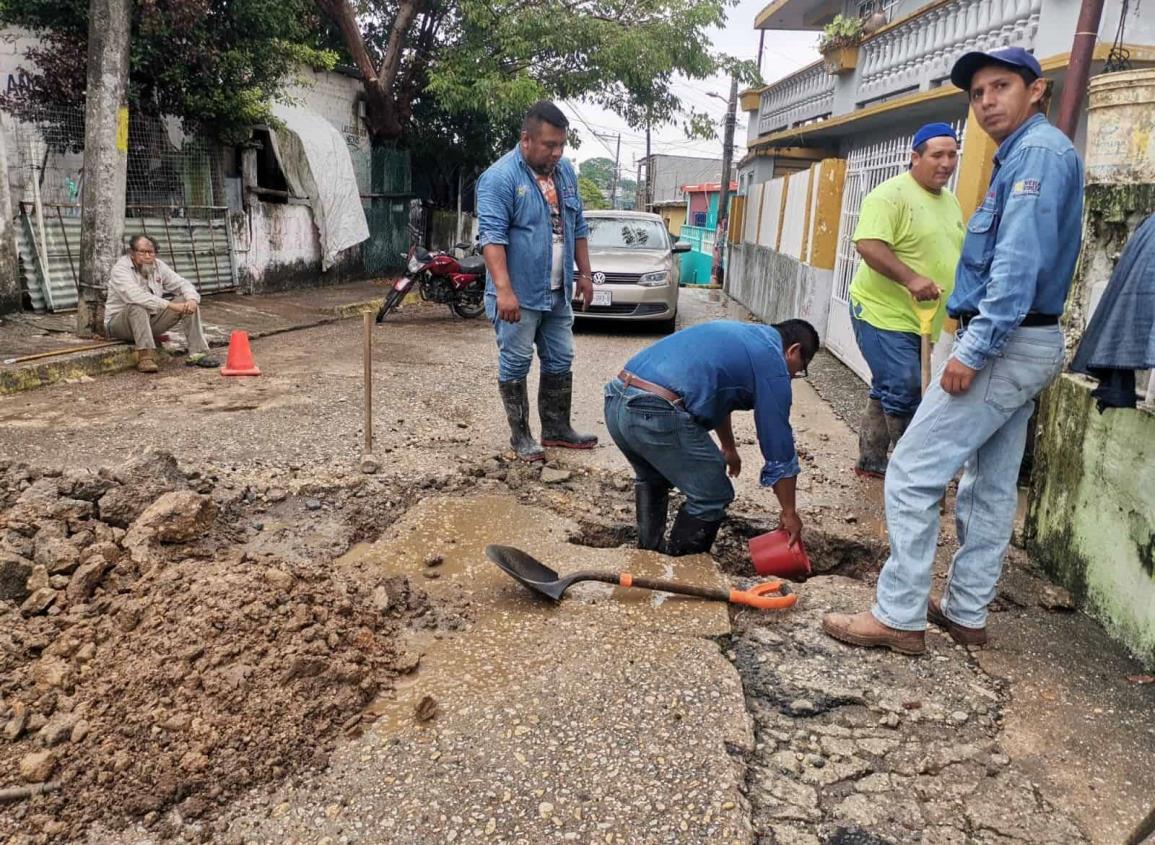 Por fuga de agua se desperdició más de mil litros en Nanchital