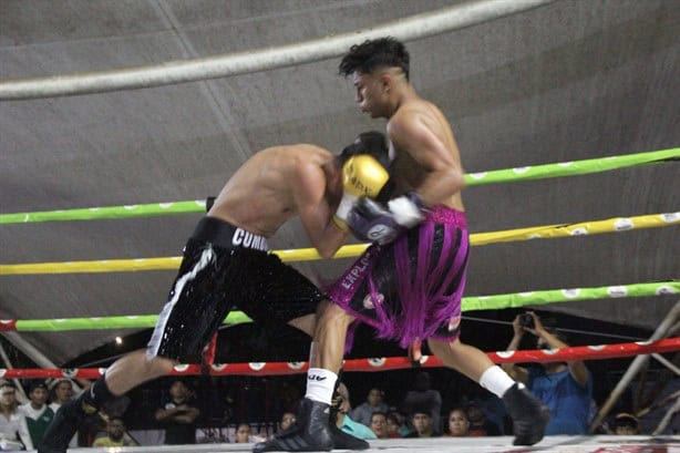 Emocionante función Colgando los Guantes con grandes combates