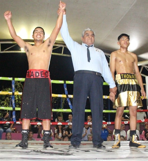 Emocionante función Colgando los Guantes con grandes combates