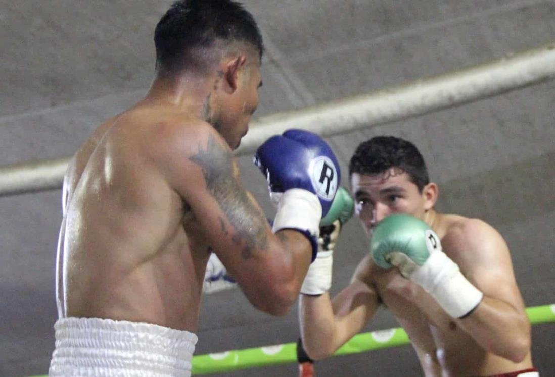 Emocionante función Colgando los Guantes con grandes combates