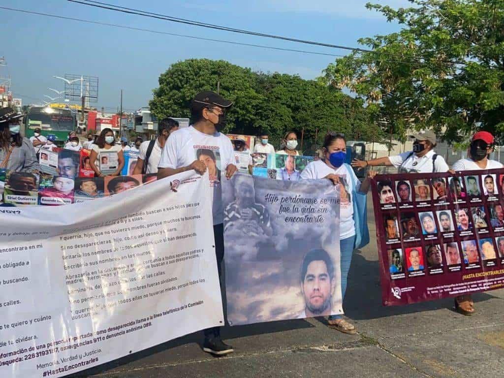 "Madres en Búsqueda" exigen detener en Coatzacoalcos a policías acusados de desaparición forzada