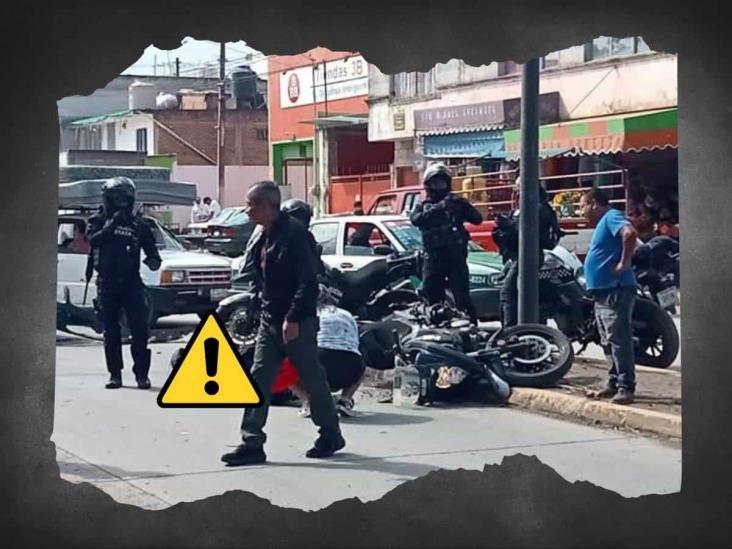 Automovilista impacta a motopatrullero en Camino Antiguo a Naolinco