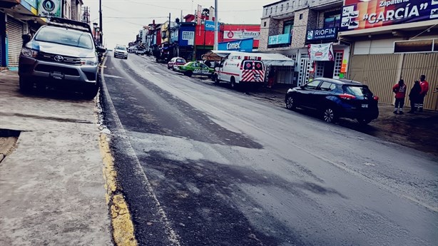 Ambulancia de la Cruz Roja choca contra poste en Chiconquiaco