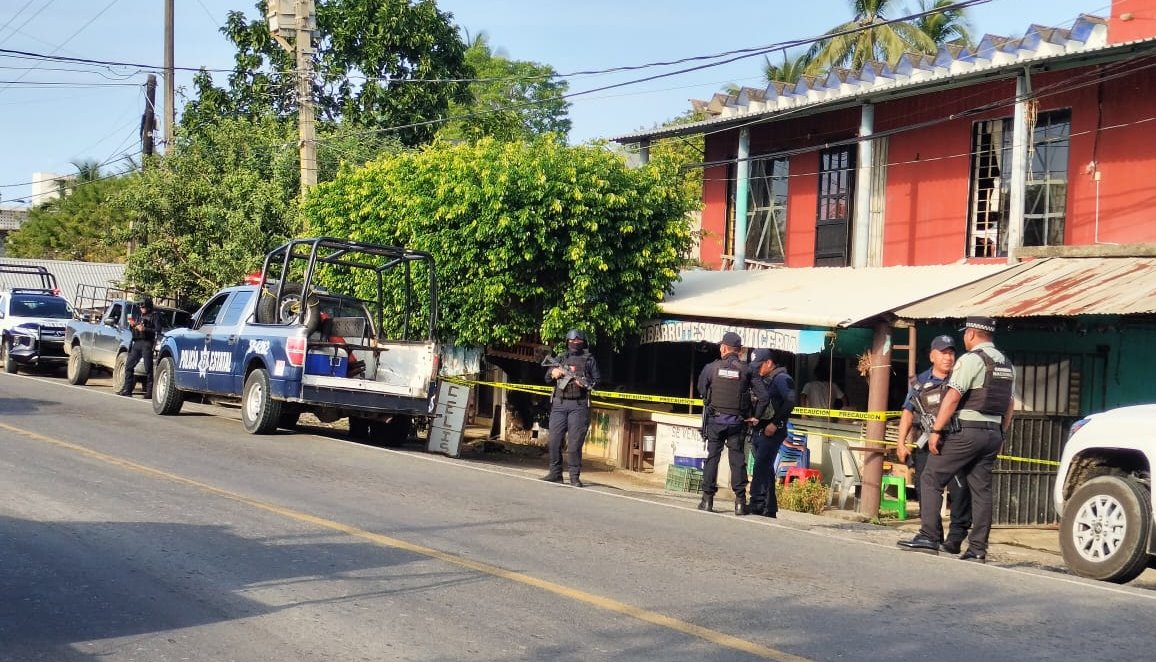 Asesinan a comerciante de Tecolutla en su negocio; movilizan a fuerzas de seguridad