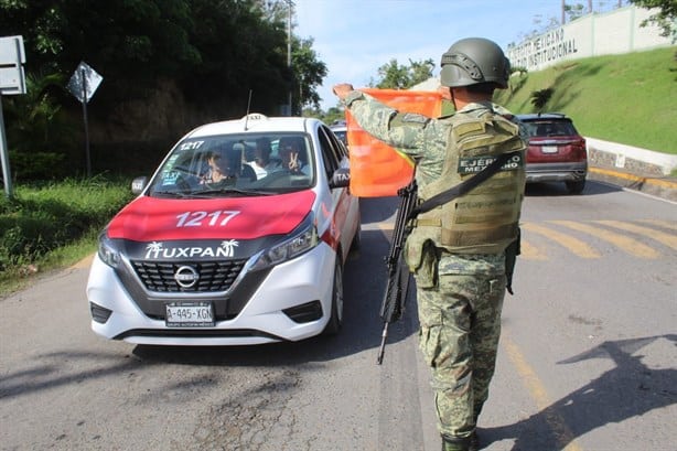 Fuerzas Armadas inculcan Jornada por la Paz a estudiantes de Tuxpan