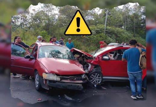 Accidente en carretera Huatusco-Totutla deja ocho heridos