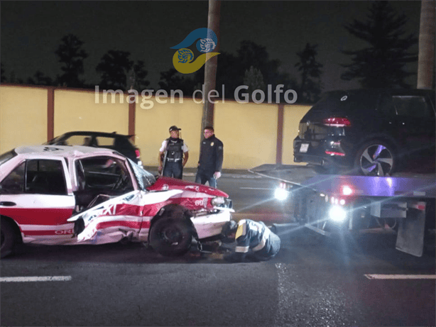 Taxi y auto se dan encontronazo en Orizaba; hay dos lesionadas, una de gravedad