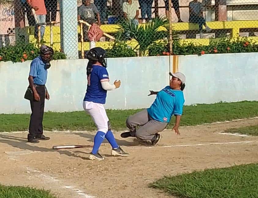 Abren inscripciones en el softbol Intercolonias