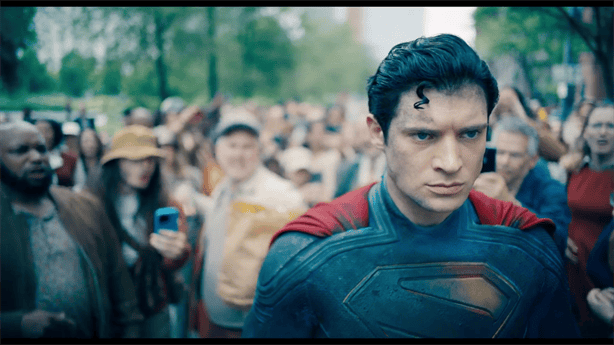 Mira hacia arriba; liberan primer tráiler de Superman de James Gunn