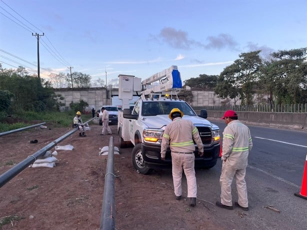 Trató de robar cables de un transformador y se electrocutó, en Veracruz