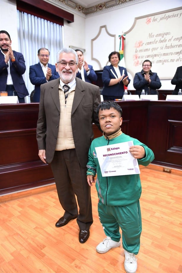 Reconoce Cabildo a deportistas y entrenadores xalapeños