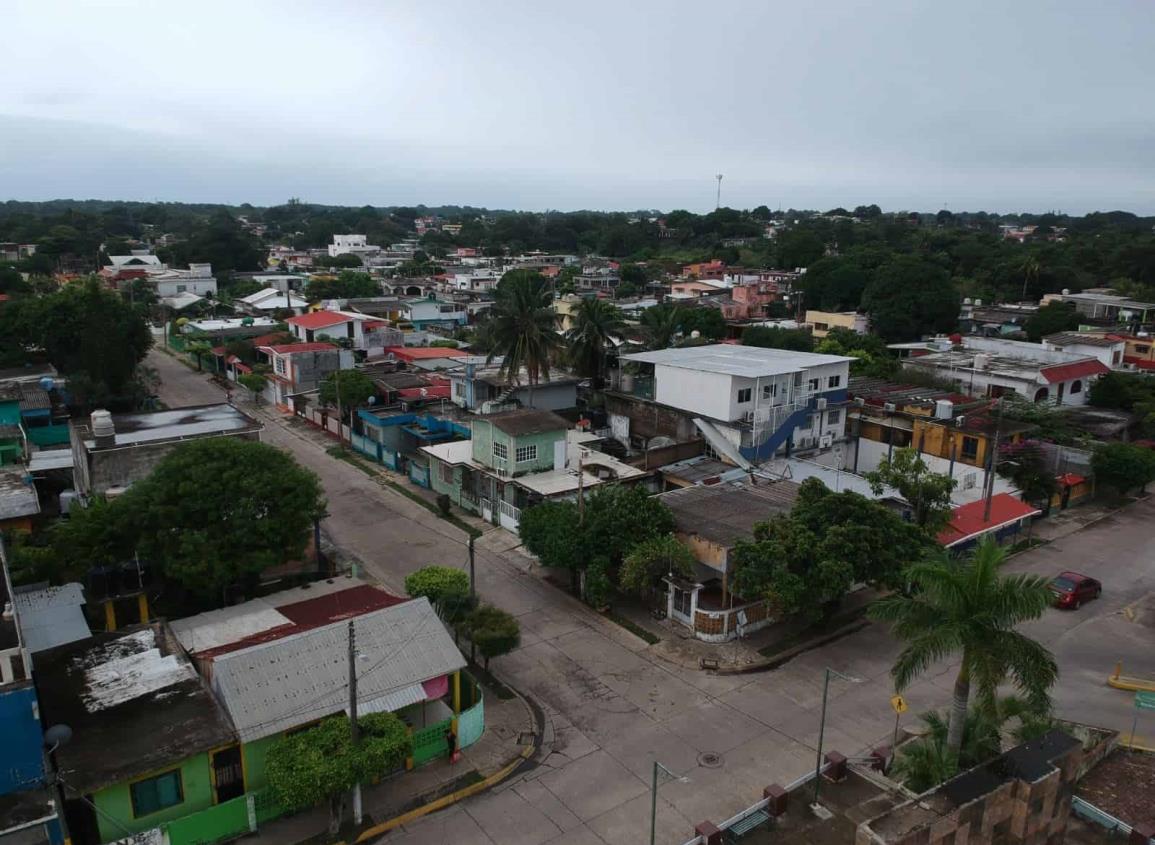 Migrante estaría intimidando a familias en calles de Agua Dulce