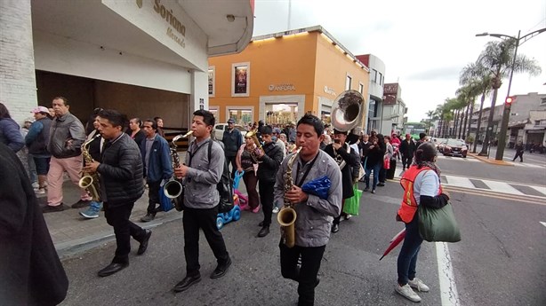 Con procesión, celebran la tradicional posada navideña en Orizaba