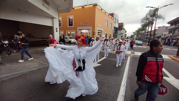 Con procesión, celebran la tradicional posada navideña en Orizaba