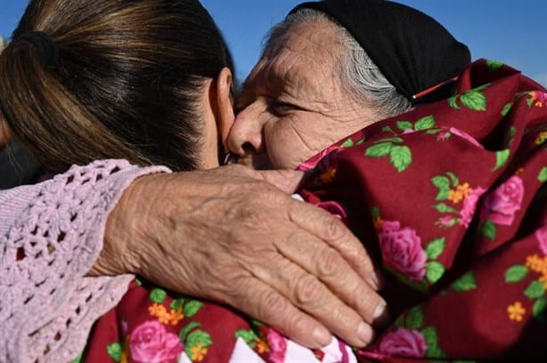 Claudia Sheinbaum restituye tierras a comunidades de la Sierra Tarahumara, en Chihuahua