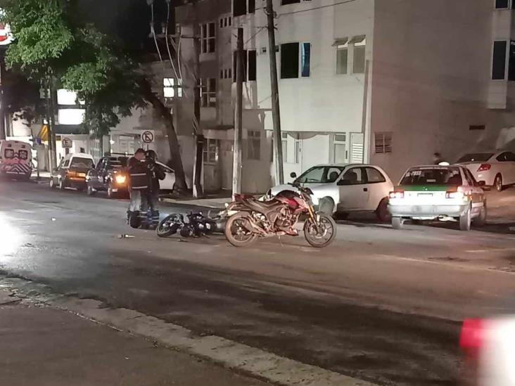 Motociclista lesionado tras choque en la avenida Miguel Alemán, en Xalapa