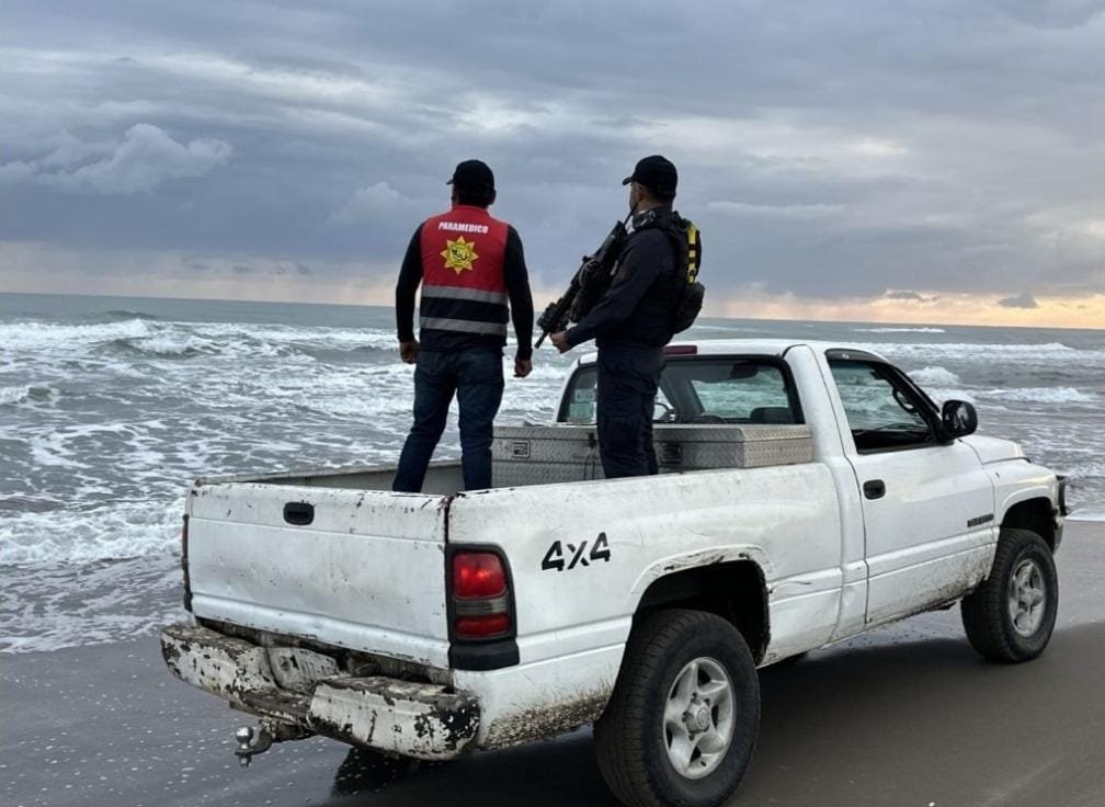 Desaparece joven arrastrado por el mar en Casitas, Tecolutla; continúa su búsqueda