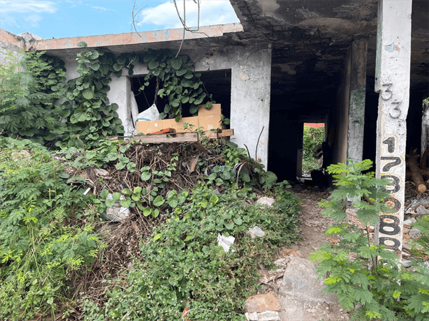 Vecinos denuncian casa abandonada en la colonia Venustiano Carranza