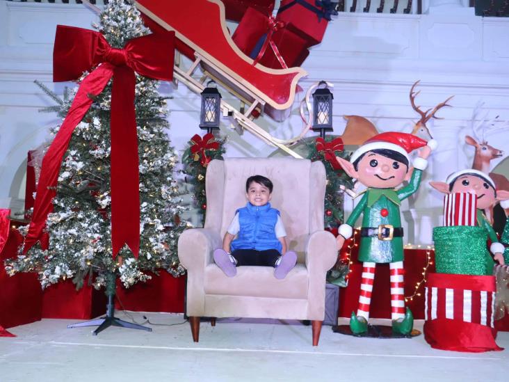 Encienden el árbol de Navidad en el "corazón" de Boca del Río