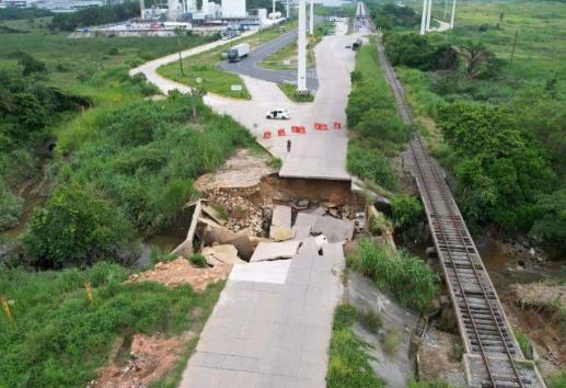 Crónicas del Poder: IP: Construye puente e invierte 25 millones de pesos