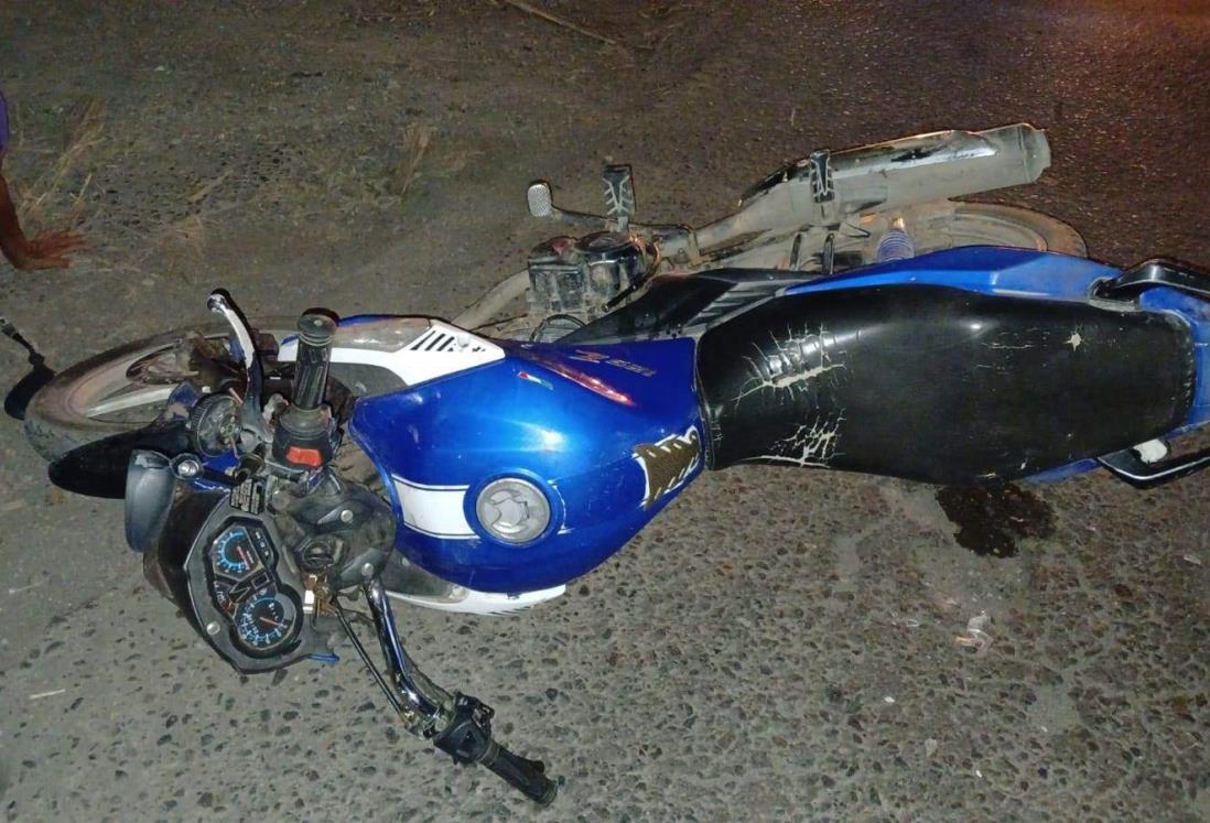 Mujer es atropellada por motociclista en Tierra Blanca; conductor huye