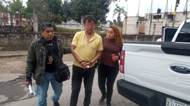 Agentes ministeriales son agredidos durante arresto en Xalapa, ¿de qué acusan al detenido?