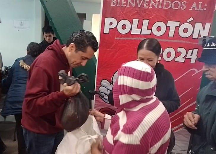 ¡Ya tienen para la cena navideña! DIF Orizaba entrega pollos a 5 mil familias