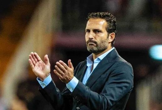 Despide Valencia a su técnico Rubén Baraja