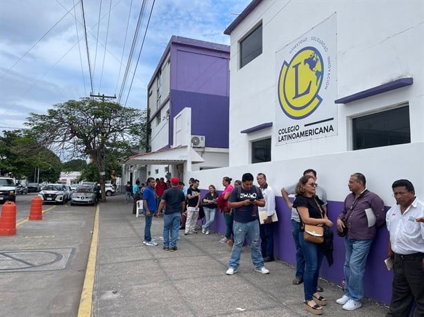 Quejas por largas filas en módulos de licencias para conducir en Veracruz y Boca del Río