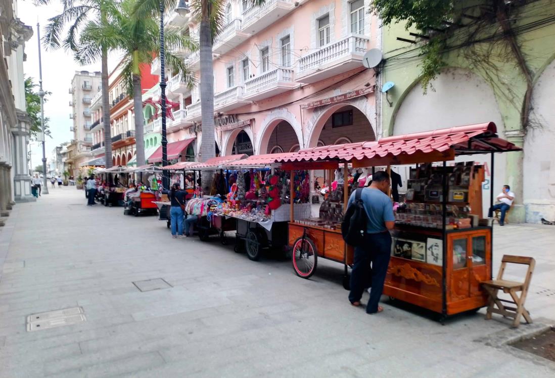 Bajas ventas para vendedores de Los Portales en Veracruz